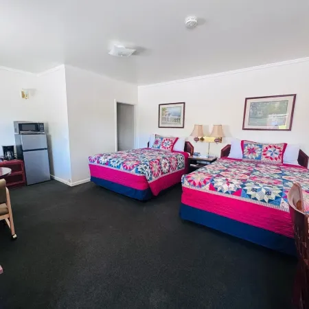 Golden West Motel