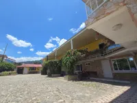 Hotel Paradise Inn - Mountain view