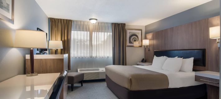 Quality Inn & Suites Silverdale Bangor-Keyport Hotels in Kitsap County