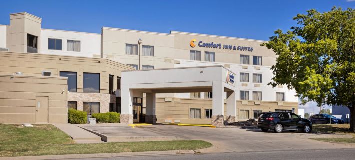 Comfort Inn & Suites Wichita Northeast Hotels in Sedgwick County