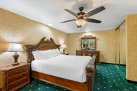 Rogue Regency Inn & Suites - 3-Star