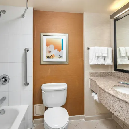 Fairfield Inn & Suites Toronto Airport