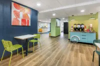 Spark by Hilton Roanoke Airport - Bữa sáng