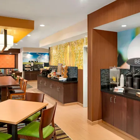 Comfort Inn & Suites Lima Northwest