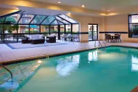 Courtyard Columbus Worthington - Pool