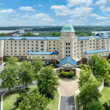 Renaissance Shoals Resort & Spa
