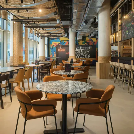 Moxy Nice