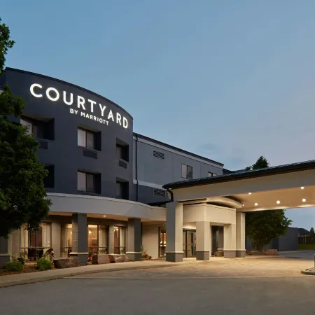 Courtyard Hamilton