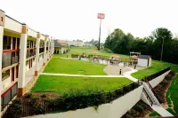 Red Roof Inn & Suites Commerce - Athens - Wifi