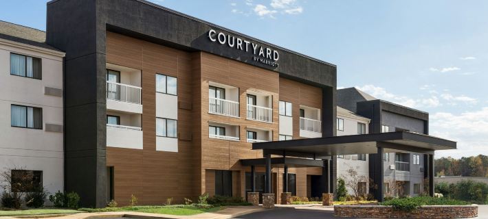 Courtyard Tupelo Hotels in Lee County