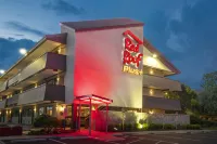 Red Roof Plus+ Secaucus - Meadowlands - NYC - Pet-friendly