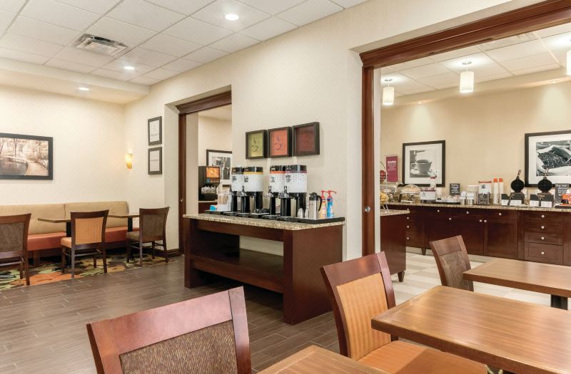 Hampton Inn by Hilton Edmonton/South photo 4