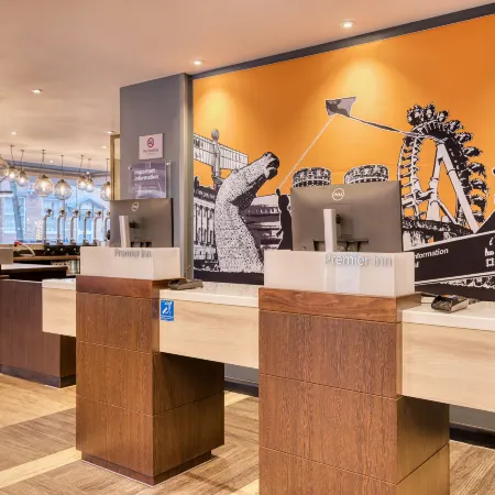Premier Inn Swindon Town Centre