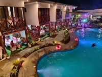 Bakawan Hideaway Resort & Restaurant - Pools