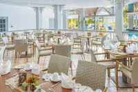 Bay Gardens Hotel - breakfast