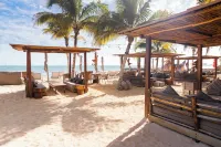 SLS Cancun Hotel & Residences - 5 Yıldız