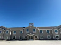 Iron Creek Inn & Suites - Parking