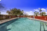 Rodeway Inn & Suites