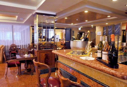 산타 바바라 호텔 외관