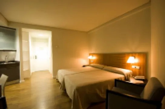 Hotel y Apartamentos SNÖ Isaba Hotels in 