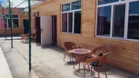 Yue Ka Lok Restaurant, Arxan Hotels near Arxan National Forest Park - Azalea Slope
