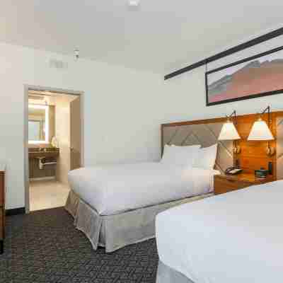DoubleTree Suites by Hilton Sacramento - Rancho Cordova Rooms