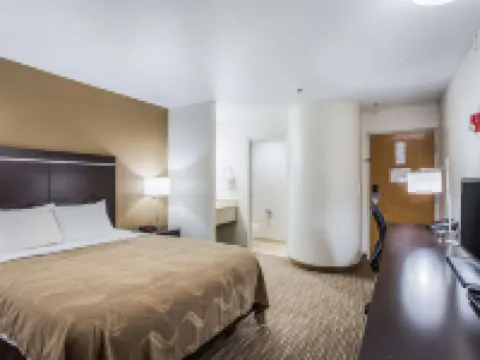 Quality Inn & Suites Meridian - West Boise Hotels in Ada County