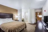 Quality Inn & Suites Meridian - West Boise Hotels in Meridian