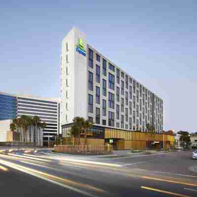 Holiday Inn Express Sydney Airport Hotel Exterior