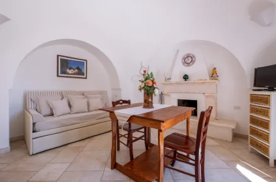 Trulli Aia in Ancient Farm with Pool and Tennis Court