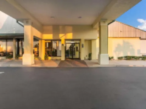 Quality Inn & Suites Near Lake Eufaula Hoteles en Eufaula