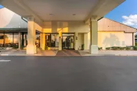 Quality Inn & Suites Near Lake Eufaula Hotels in Eufaula