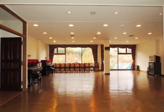 나에바 로지 오카의 깔끔한 객실 모습