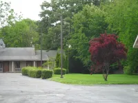 Red Carpet Inn Brooklawn Hotels in Deptford