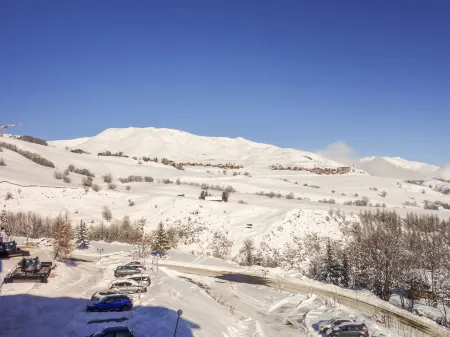 Bâtiment B Отели рядом с достопримечательностью «Le Corbier»