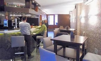 Hotel Ribera de Langa - Housity