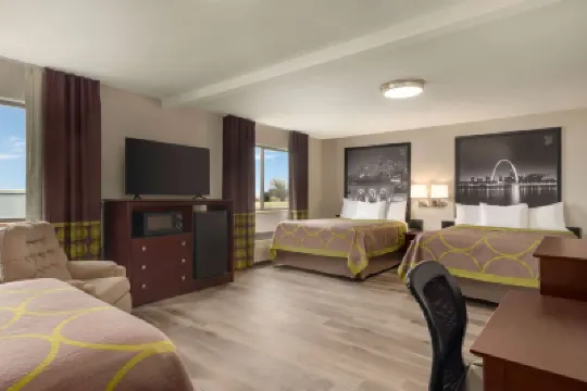 Super 8 by Wyndham Bethany MO のホテル