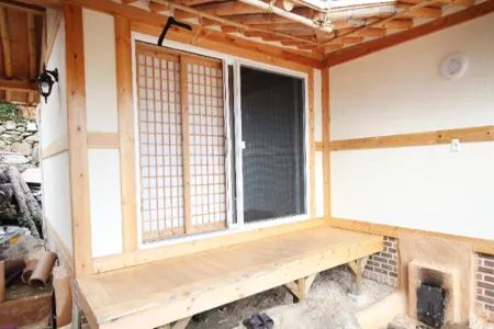 Gurye Unjoru Makdungi Hanok Stay Отели в г. Куре