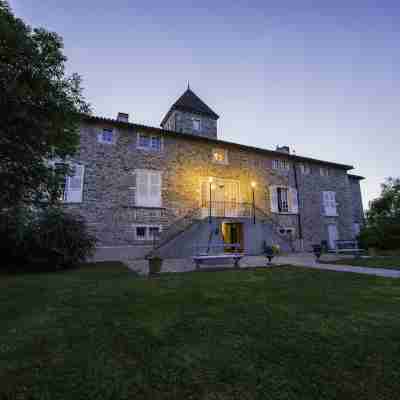 Le Chateau de Besseuil Hotel Exterior