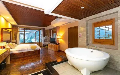 Danbaza West Decon Inn Hotels in Jiaju Tibetan Village