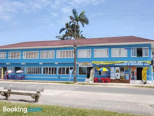 賴尼亞餐廳酒店