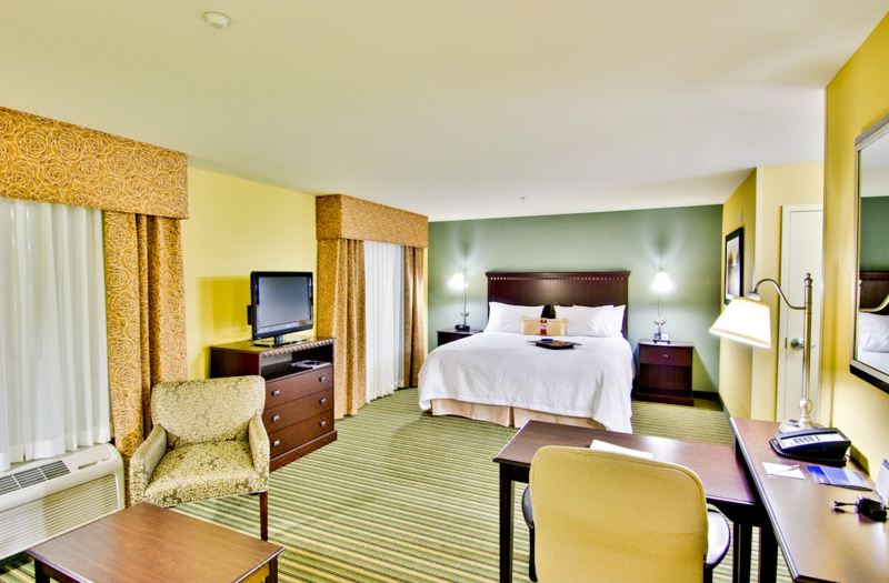 Hampton Inn & Suites Moreno Valley
