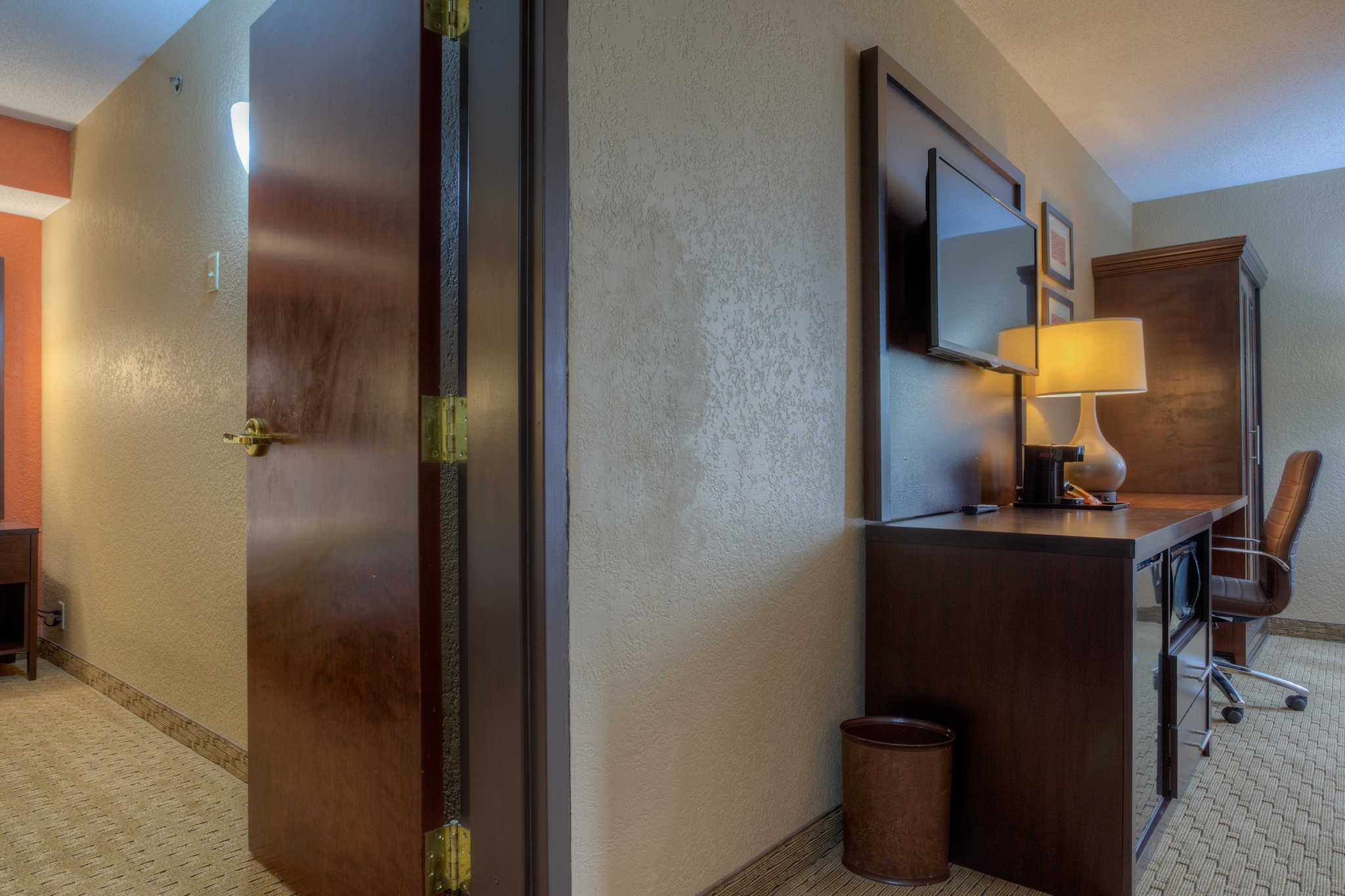 Comfort Inn & Suites Evansville Airport