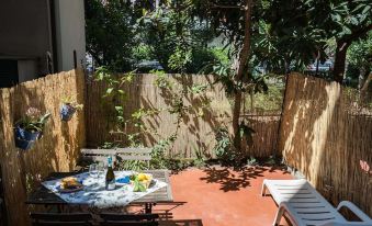 Sciacchetrà Ground Floor Apartment with AC - Housity