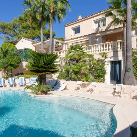 Juan les Pins Near Cannes & Beaches 18/20 Guests