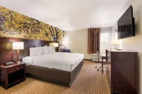 Spark by Hilton Abingdon I-81 Near Fairgrounds Hotels in Abingdon
