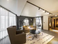 The Hound Hotel Hoteles cerca de Galería 604