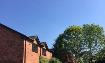 Eccleshall Bed and Breakfast - Housity
