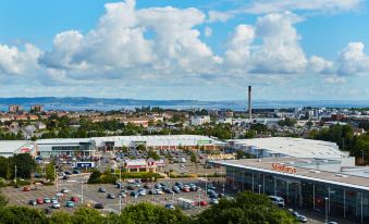 Holiday Inn Express Edinburgh - City West