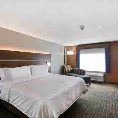 Holiday Inn Express & Suites Houston NASA - Boardwalk Area Rooms